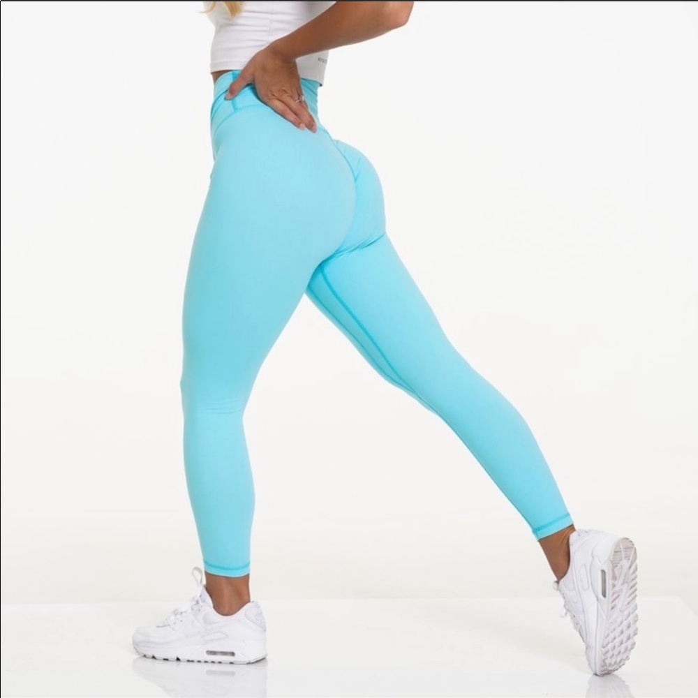 NVGTN Powder blue Signature Leggings
